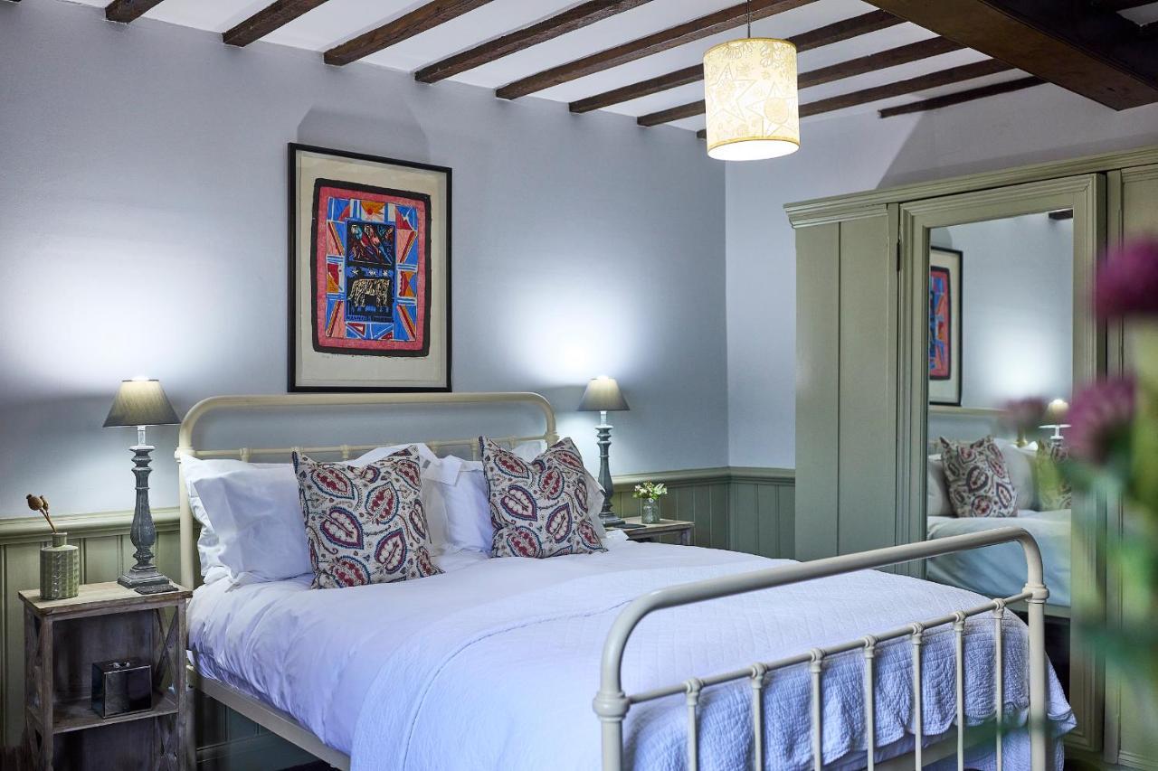 The Mistley Thorn Hotell Exteriör bild