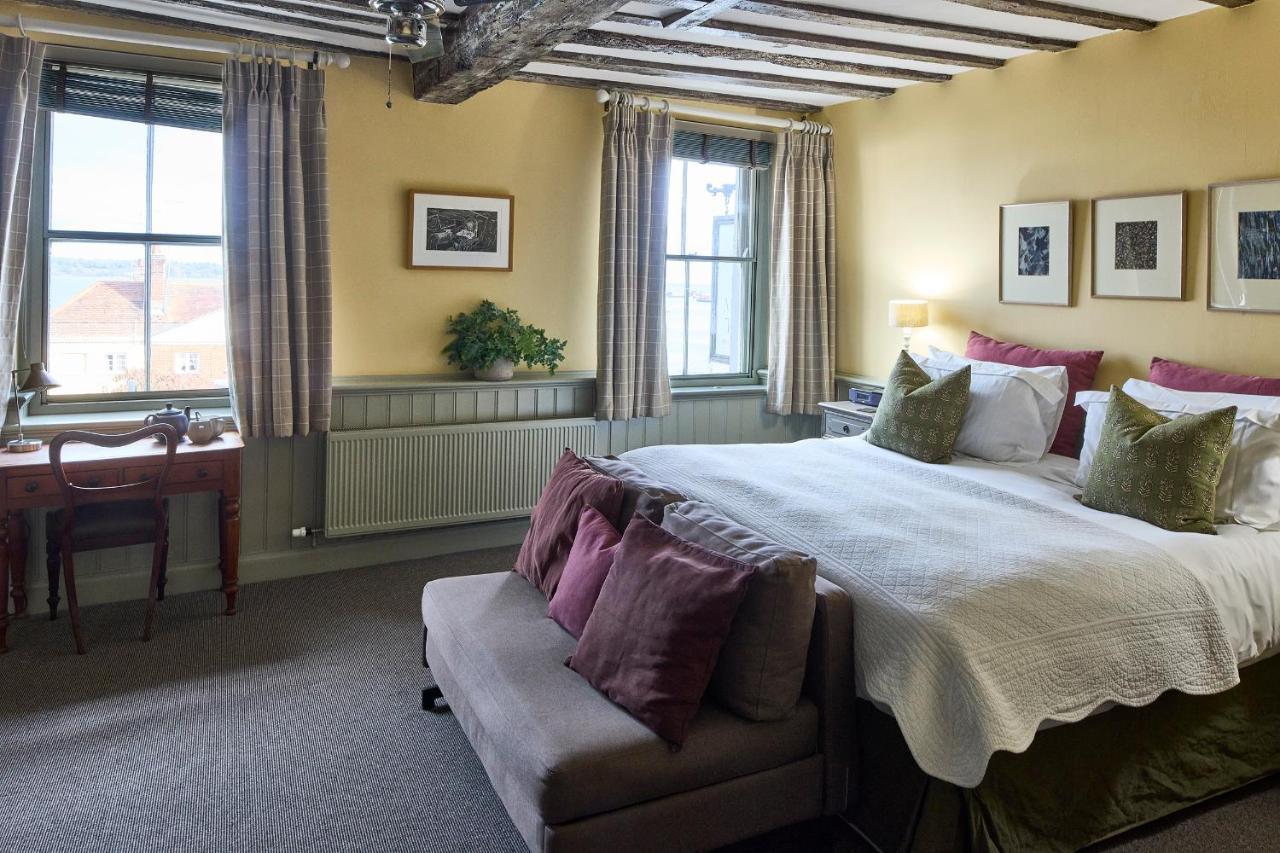 The Mistley Thorn Hotell Exteriör bild